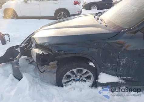 2015 BMW X1 xDrive28I from USA, damaged, VIN WBAVL1C52FVY30918